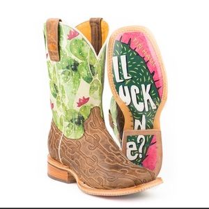 Tin Haul® Ladies Cacstitch with Stuck On Me sole boots.